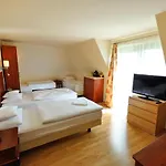 Frühstückspension Petreny Borpanzio Egerszalók