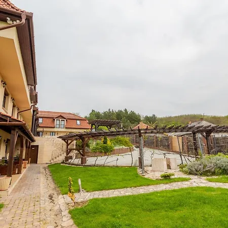 Petreny Borpanzio 3* Egerszalok
