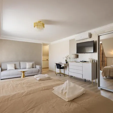 Bed & Breakfast Petreny Borpanzio